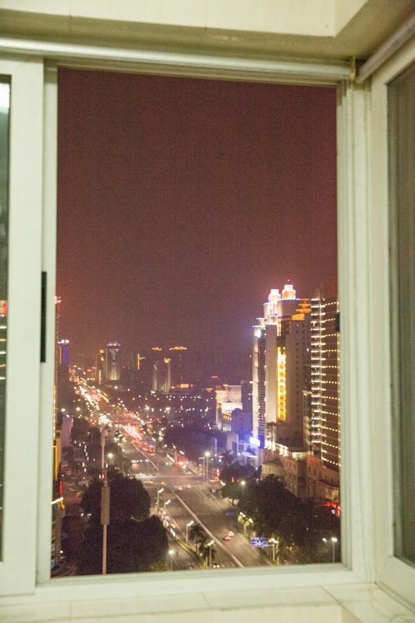South Face Hostel Jinhu Branch Nanning Kültér fotó